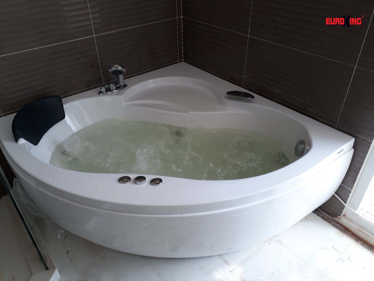 Bồn tắm massage EU-6600