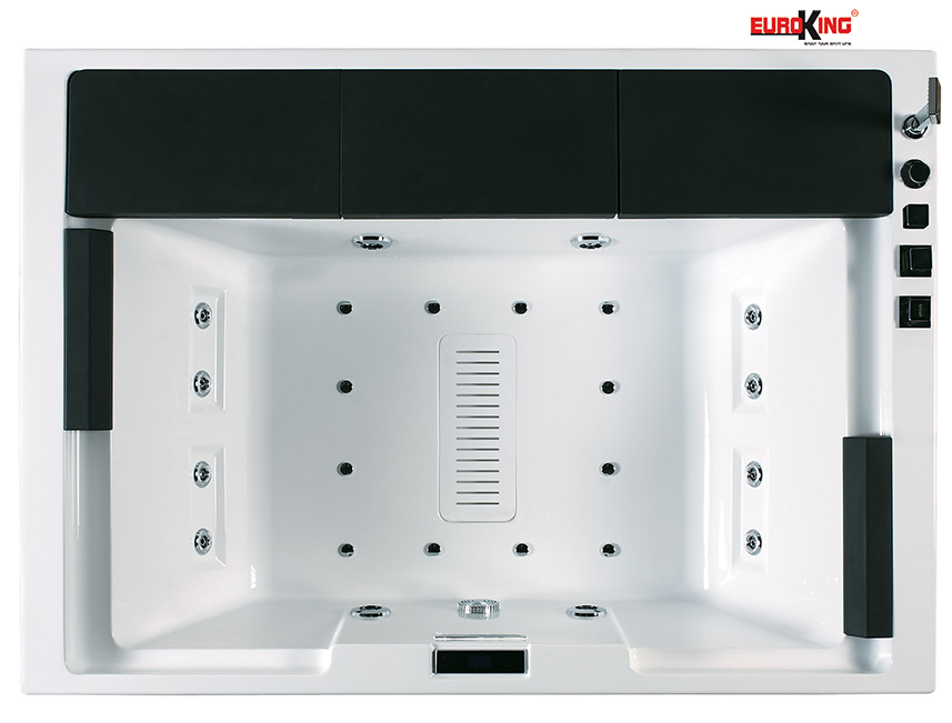 Phía trong lòng bồn tắm massage EU-1102A