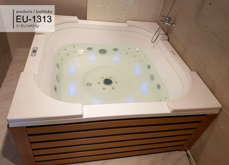 Bồn tắm massage EU-1313