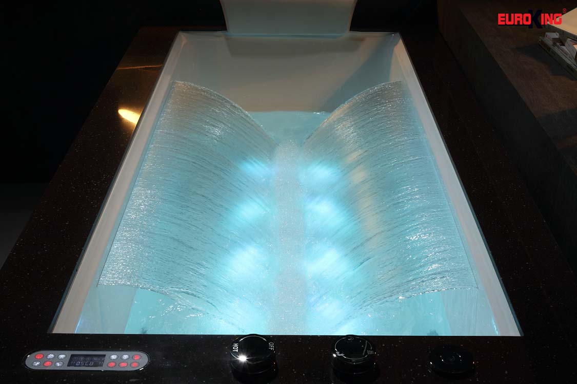 Hình ảnh tạo thác của bồn tắm