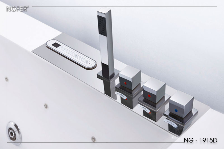 Sen tay, van điều chỉnh và bảng điều khiển của bồn tắm