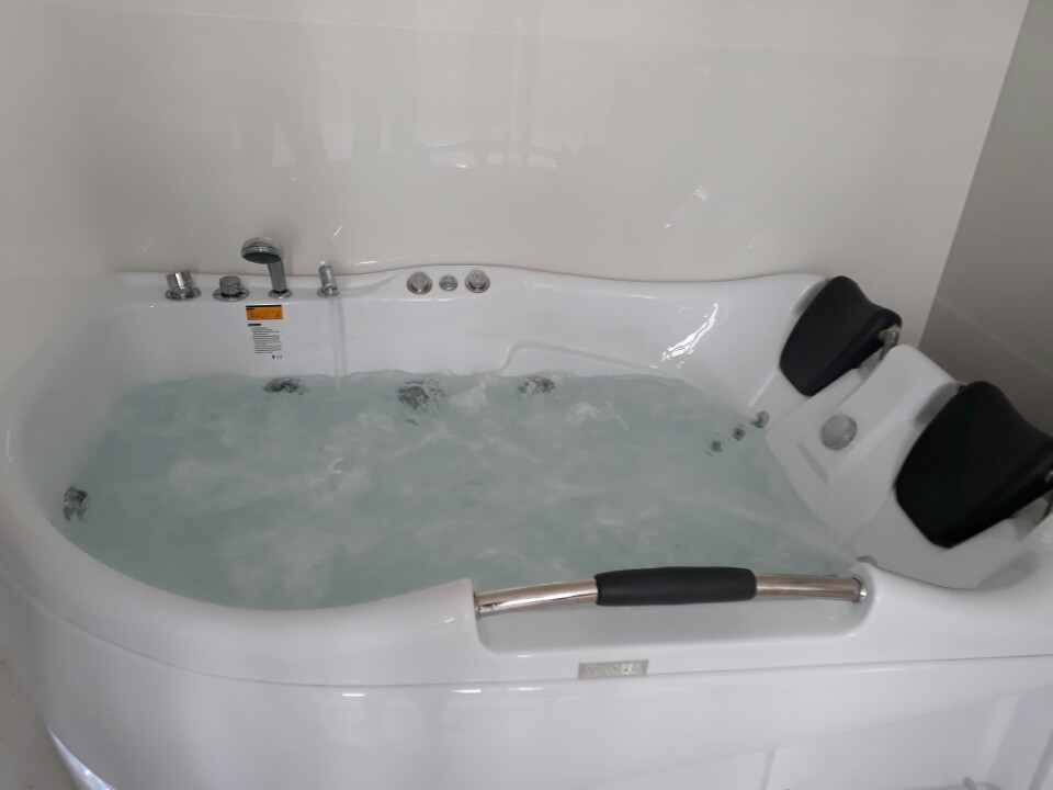 Bồn tắm massage PM-1010